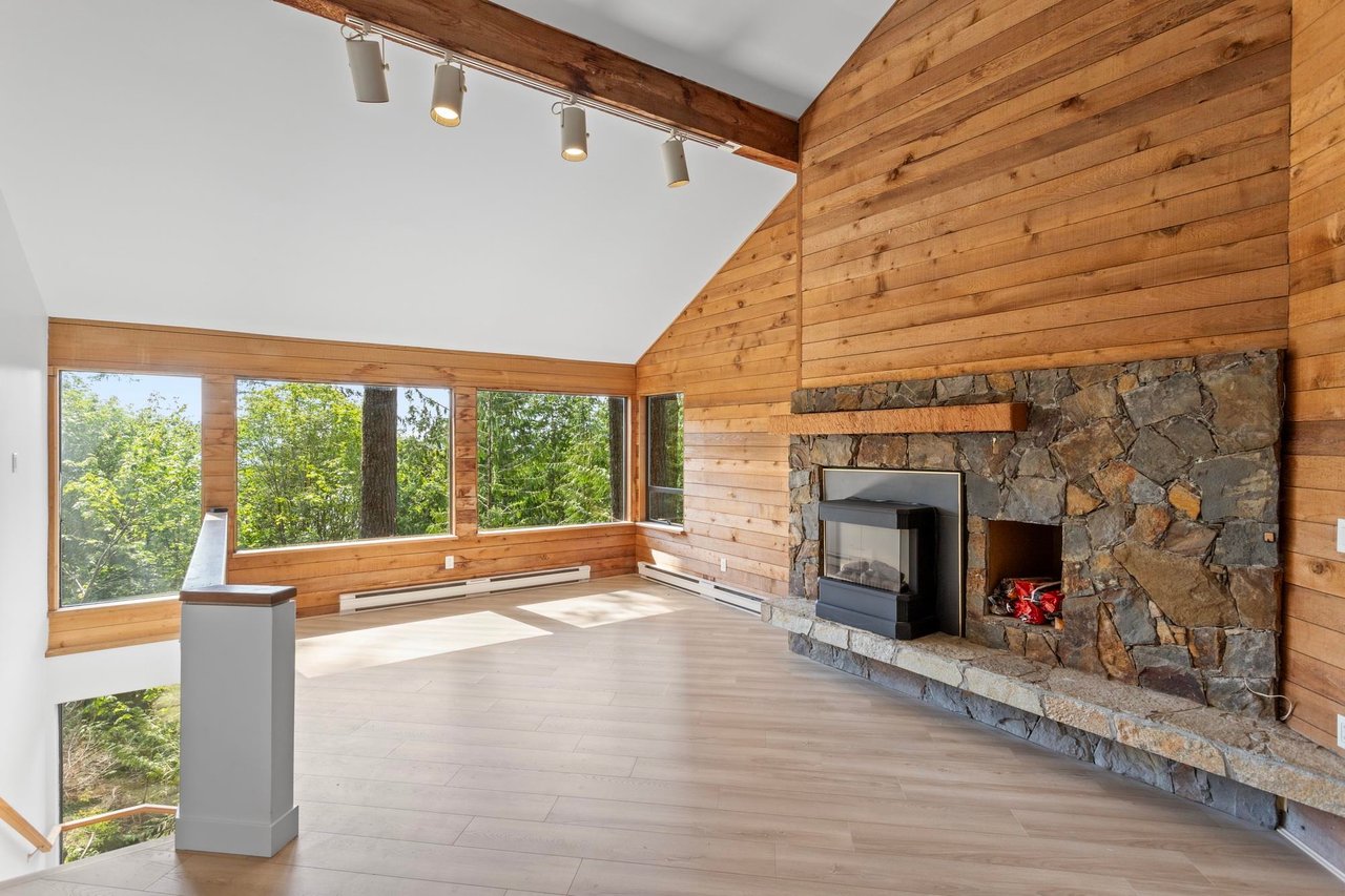60 Sunset Dr