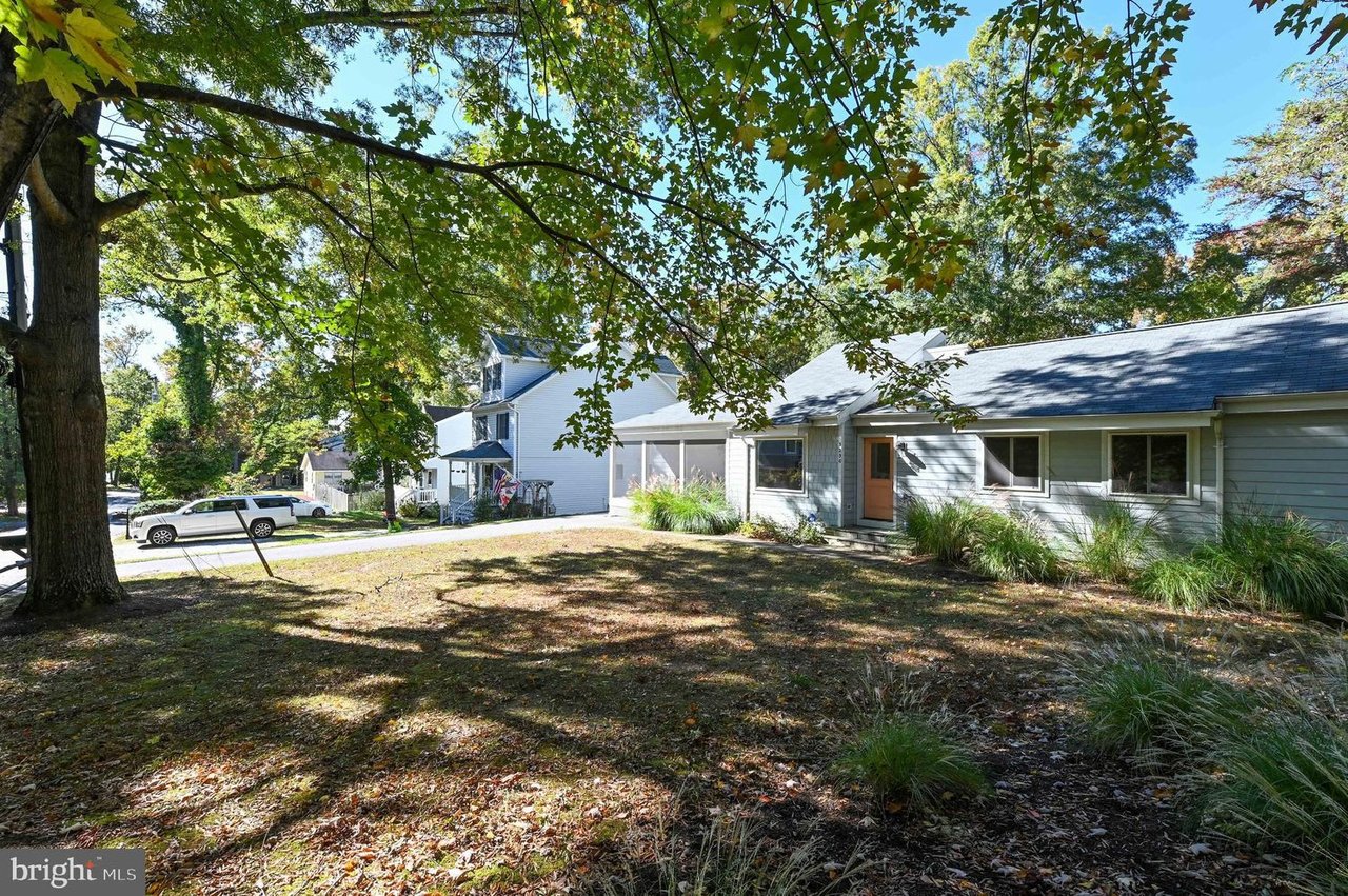 3230 Walnut Dr
