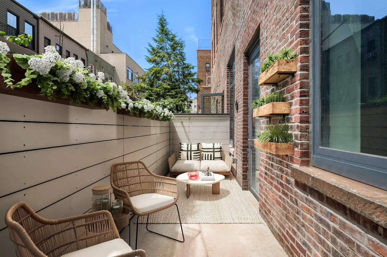 710 Metropolitan Avenue Unit: 2N