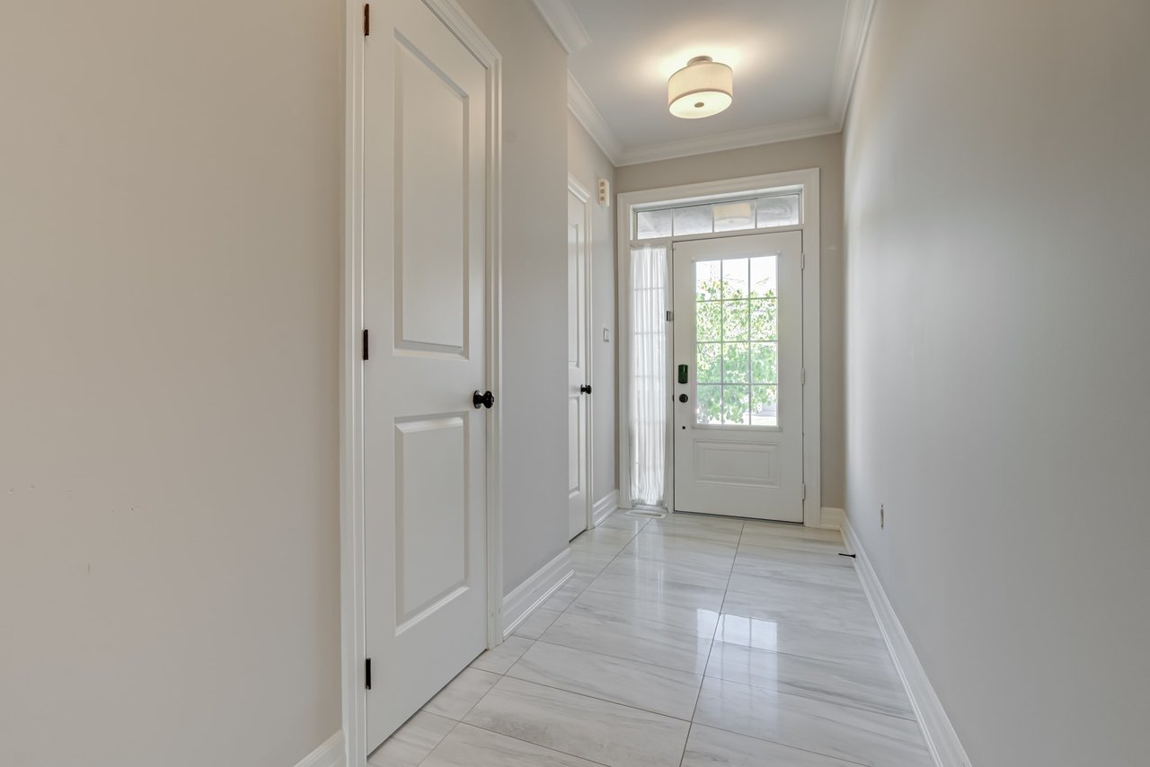 9 Keenlyside Lane