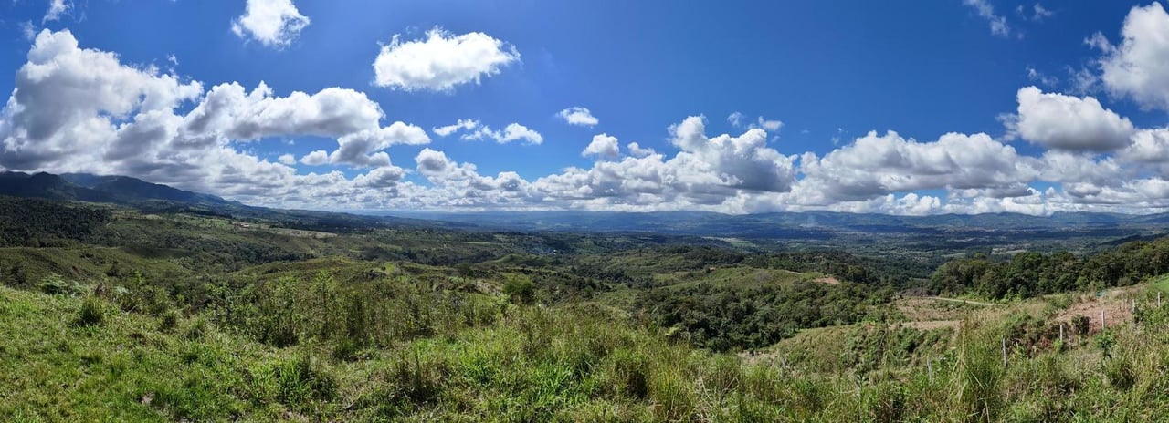 River and Waterfall Ranch, Perez Zeledon, San Jose
