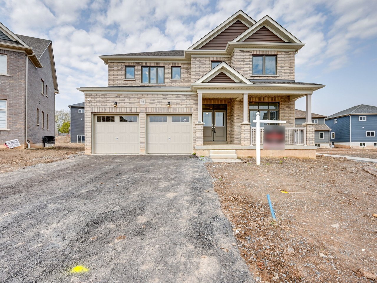 66 Oriole Cres