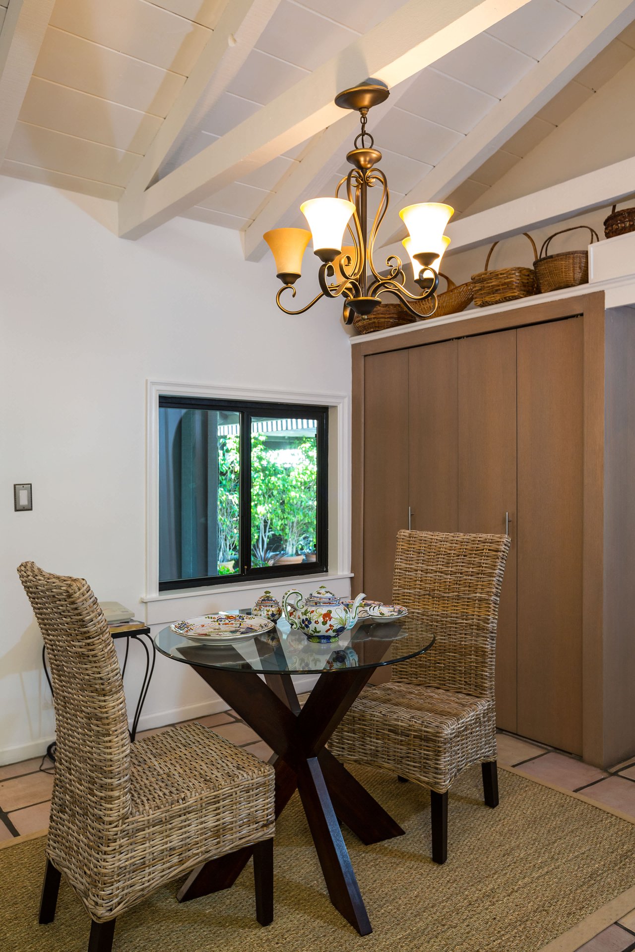 Considerable Country Retreat in the Canyon