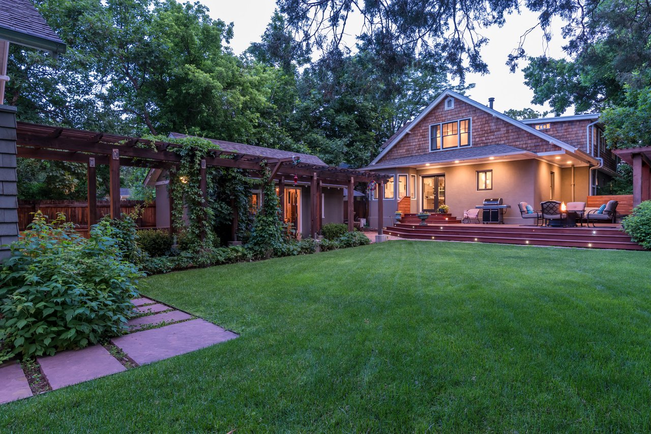 1013 Mapleton Ave