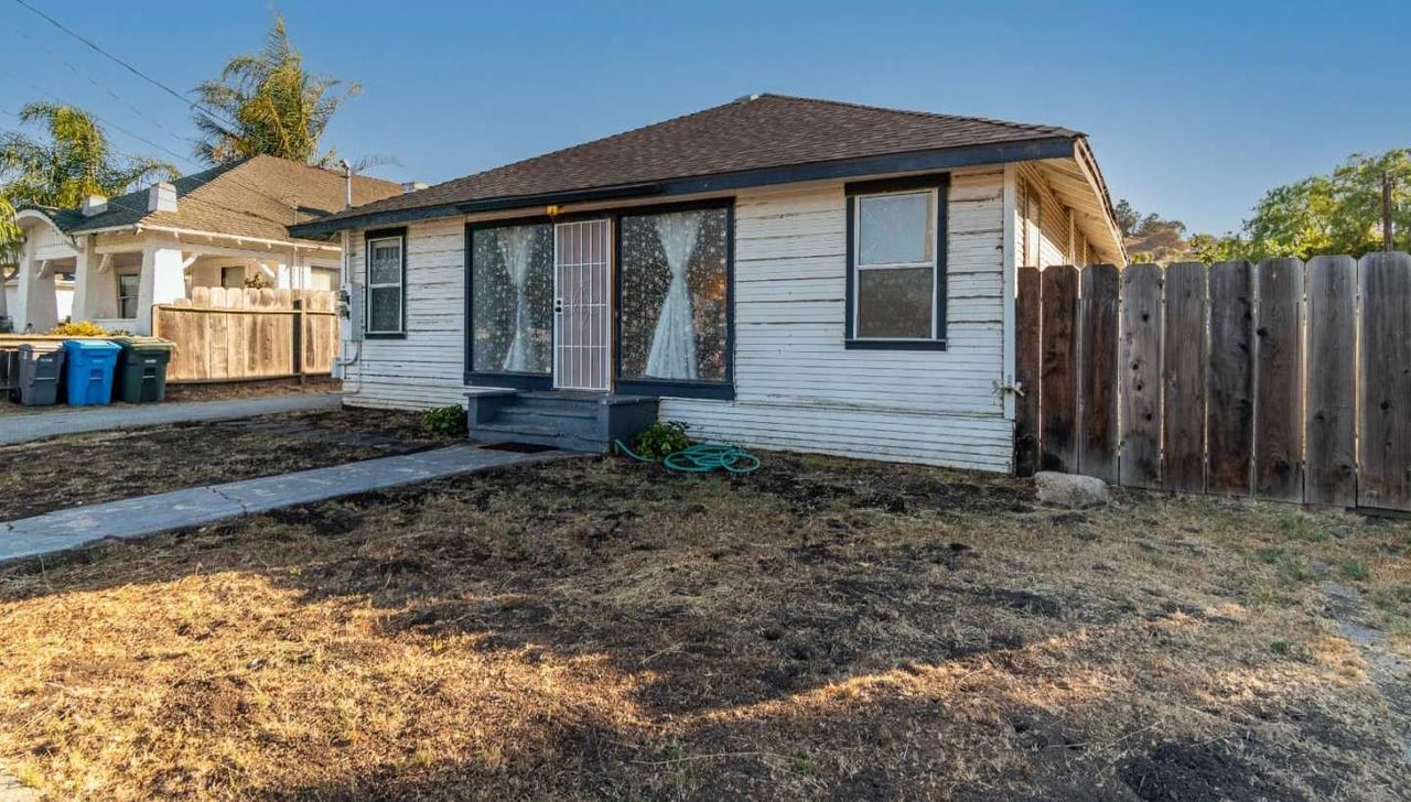 407 The Alameda