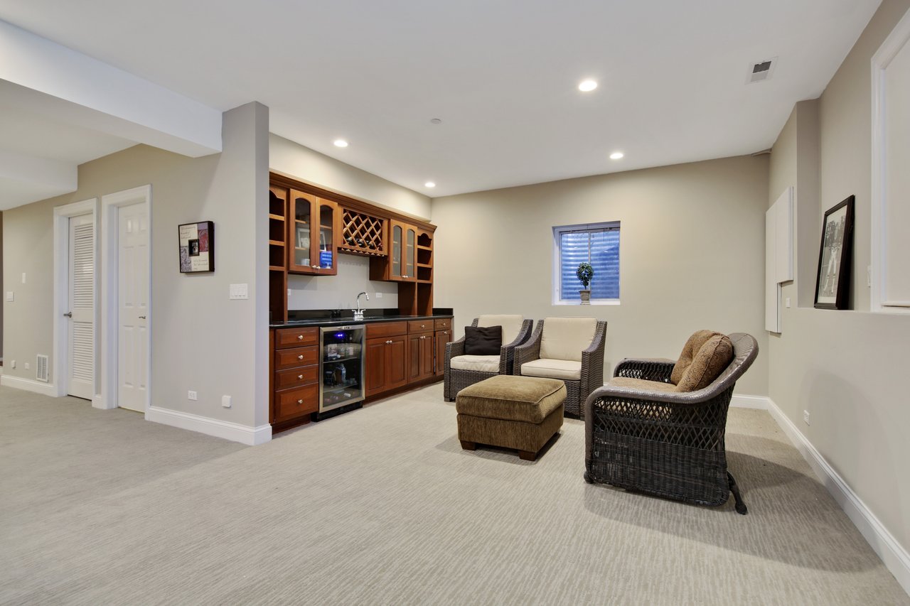 115 S Prospect Ave