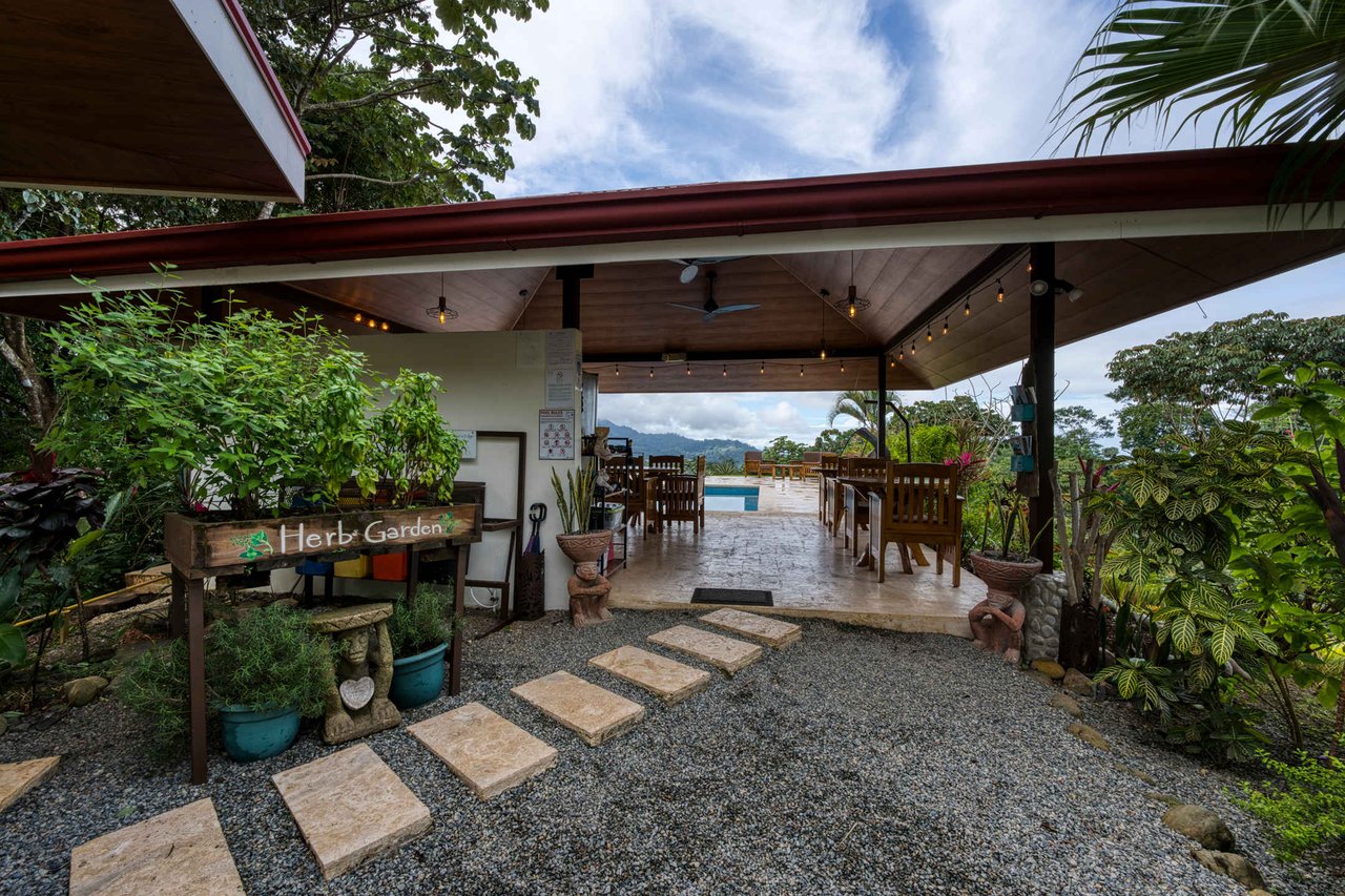 Award Winning Boutique Hotel - Bed and Breakfast