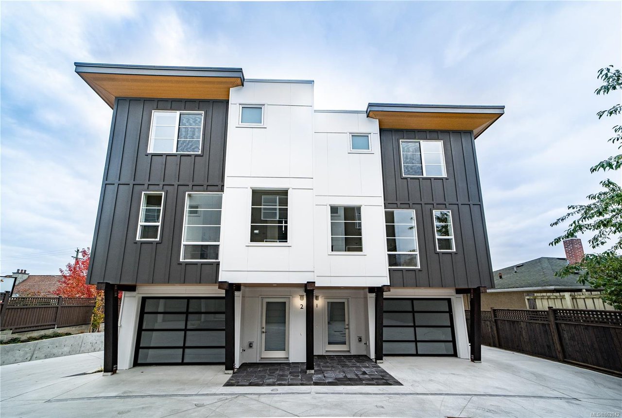 2-1052 Tillicum Rd, Saanich