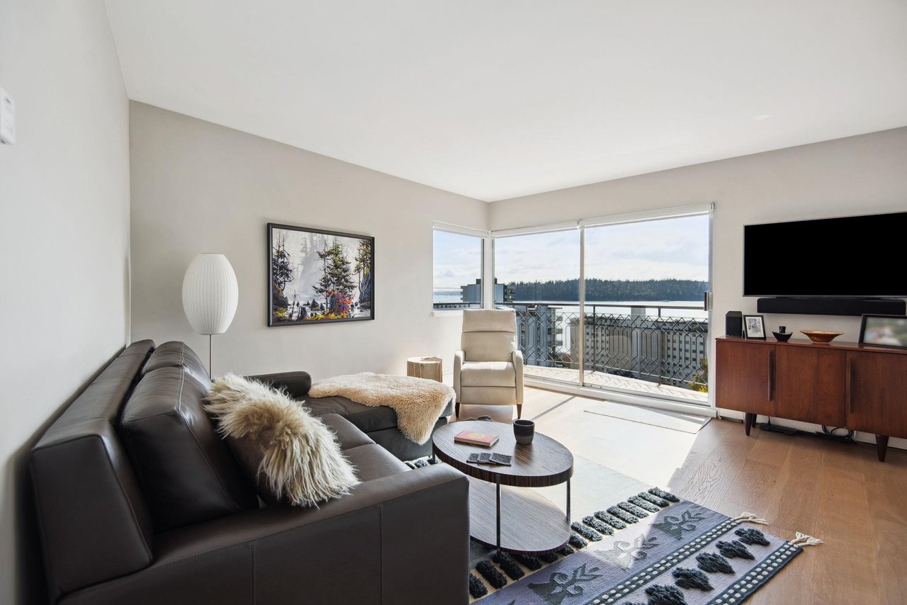 902-1930 Marine Dr