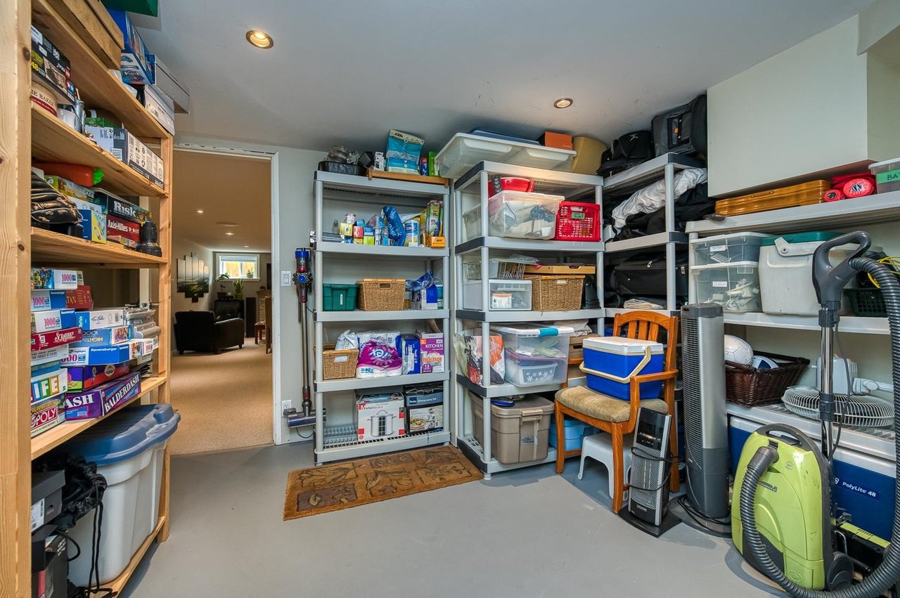 4344 Ranger Cres