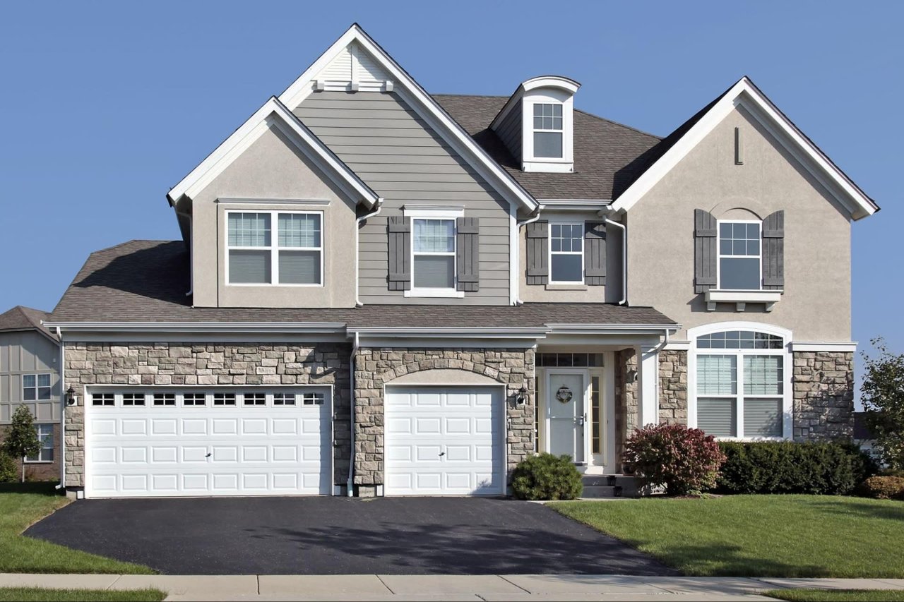 Real Estate Industry Secrets to Buying and Selling Your Home Quickly