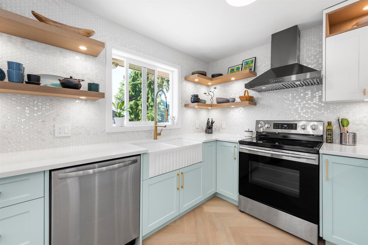 335 Seaview Drive, Port Moody