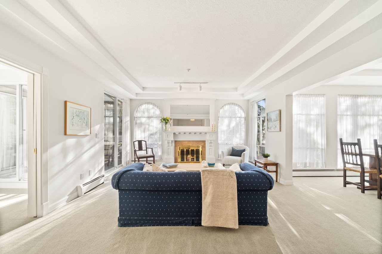303-2210 W 40th Ave