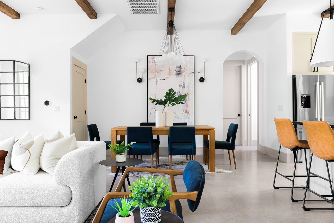 EASTSIDE ORGANIC MODERN