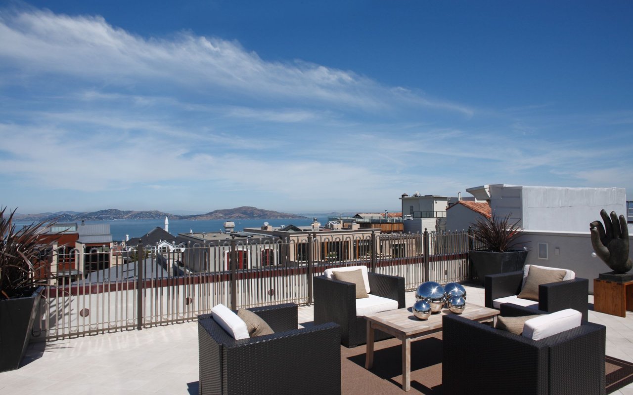 Magnificent New Home in Pacific Heights