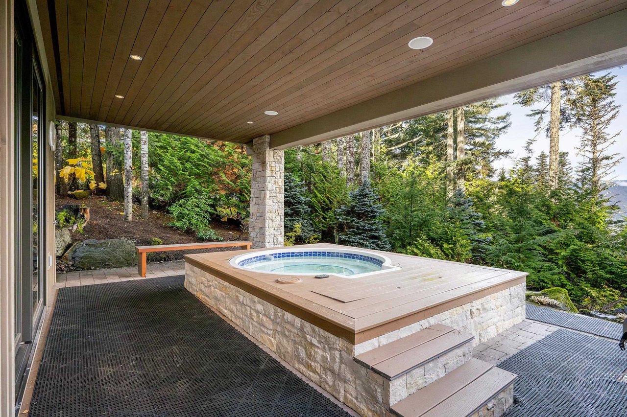 2963 High Point Drive, Whistler