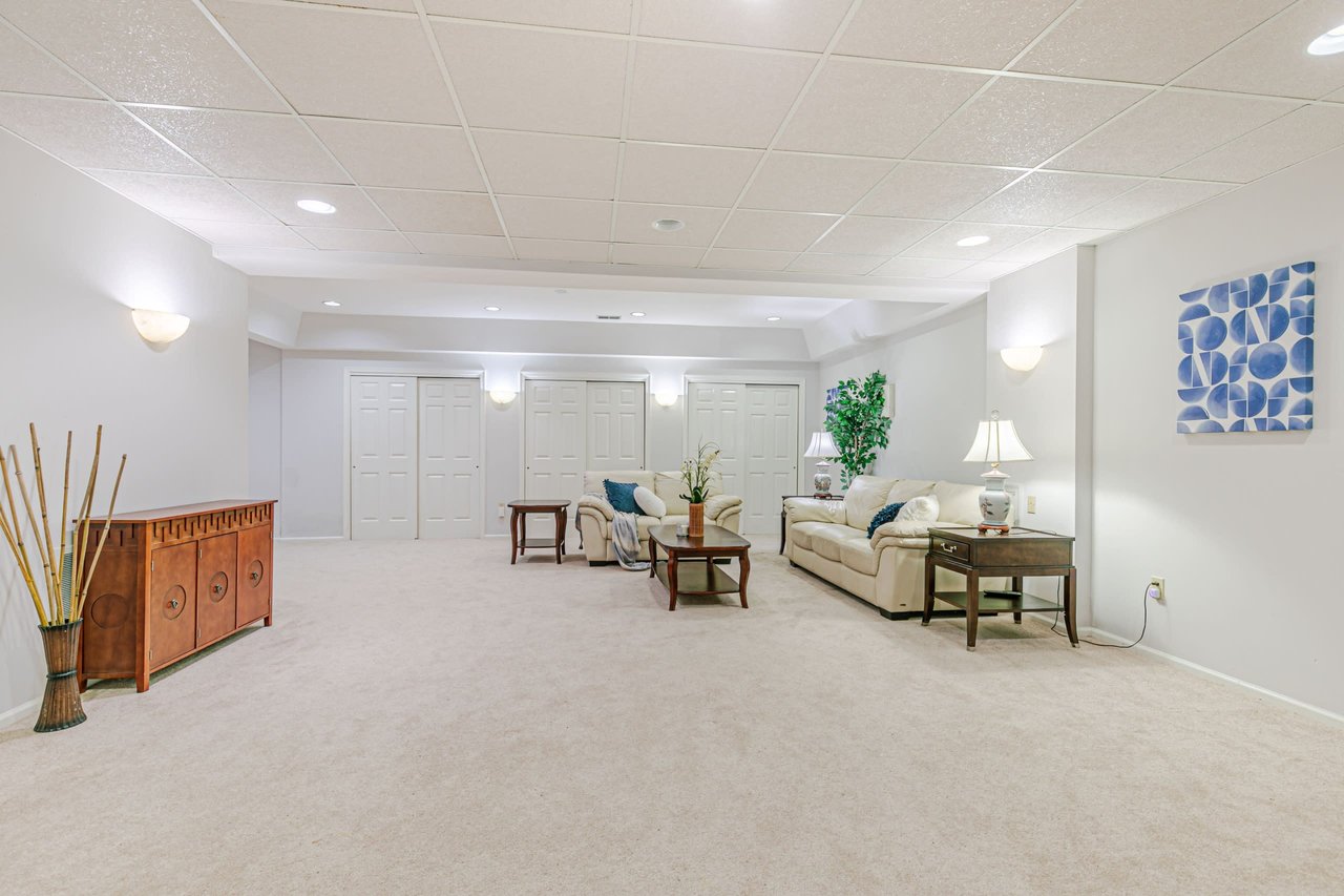 9225 Vendome Drive, Bethesda MD 20817