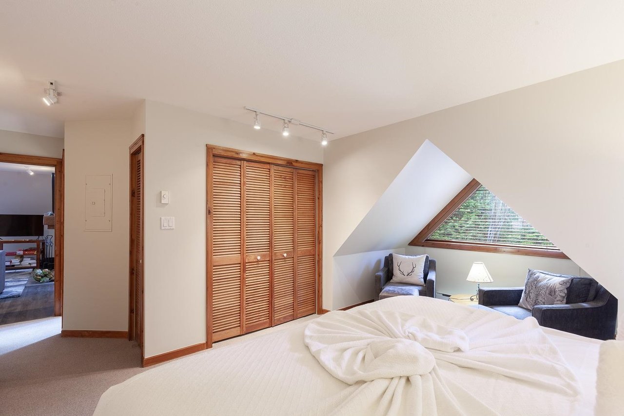18-4636 Blackcomb Wy