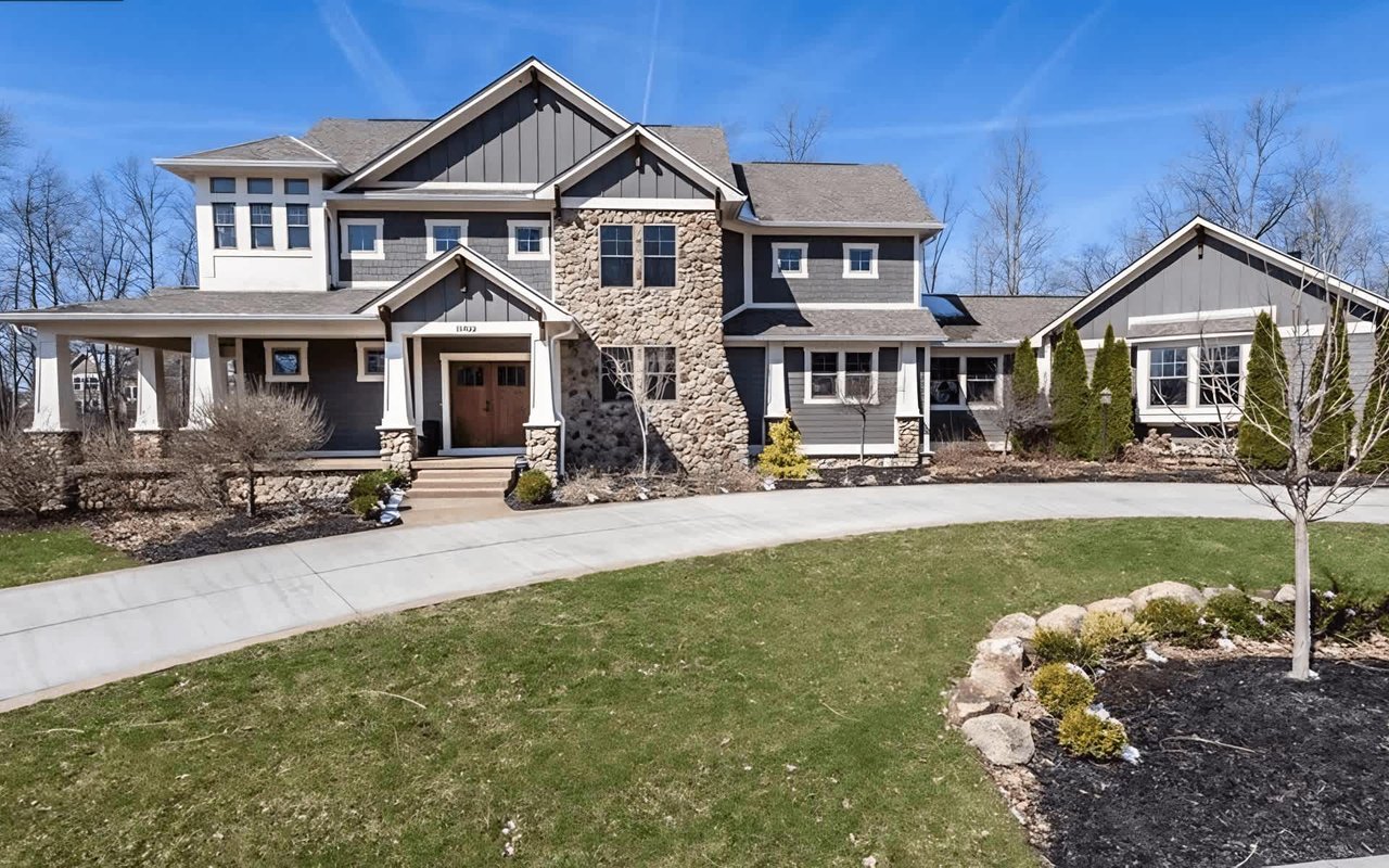 Luxury Homes for Sale in Indy