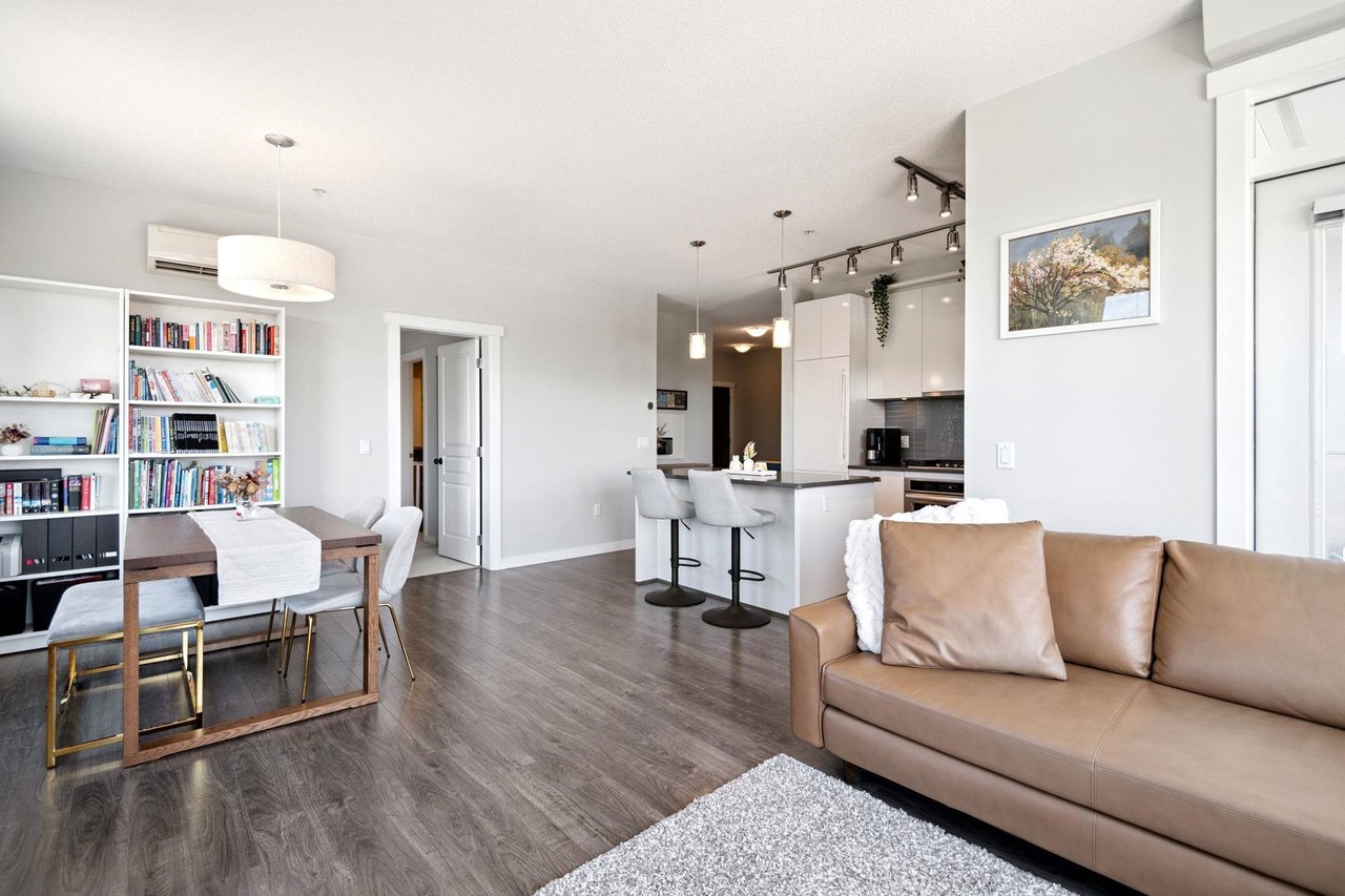 523-9311 Alexandra Rd