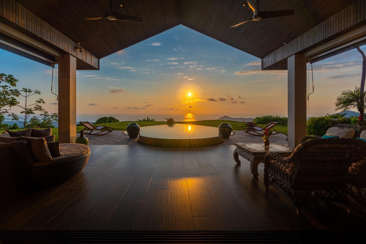 Panoramic View Luxury Pod Estate, Ojochal, Puntarenas
