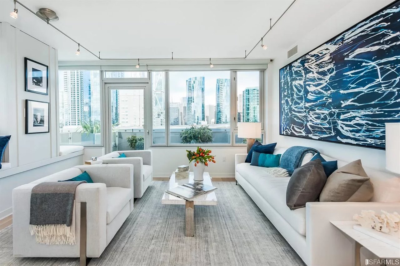 501 Beale St, #17F