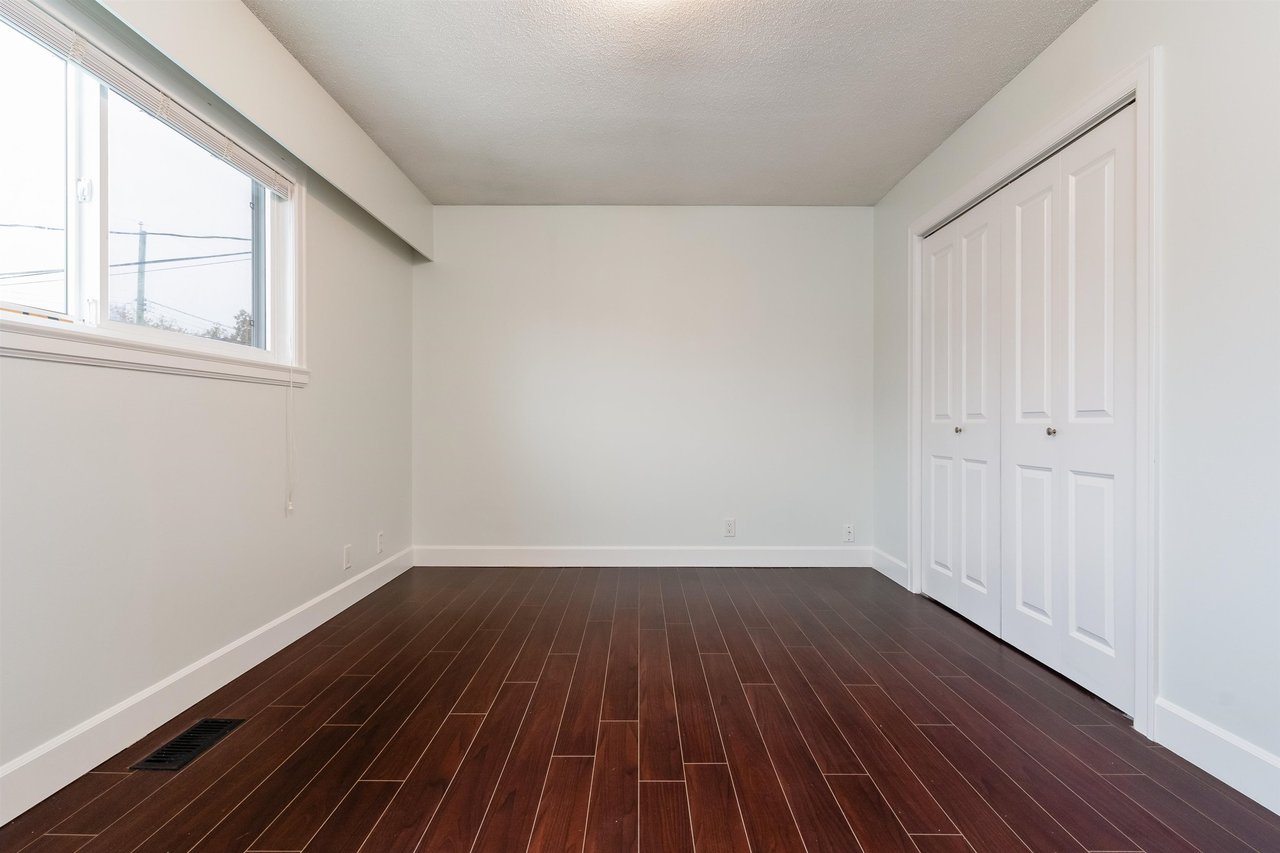 2019 E 45th Ave