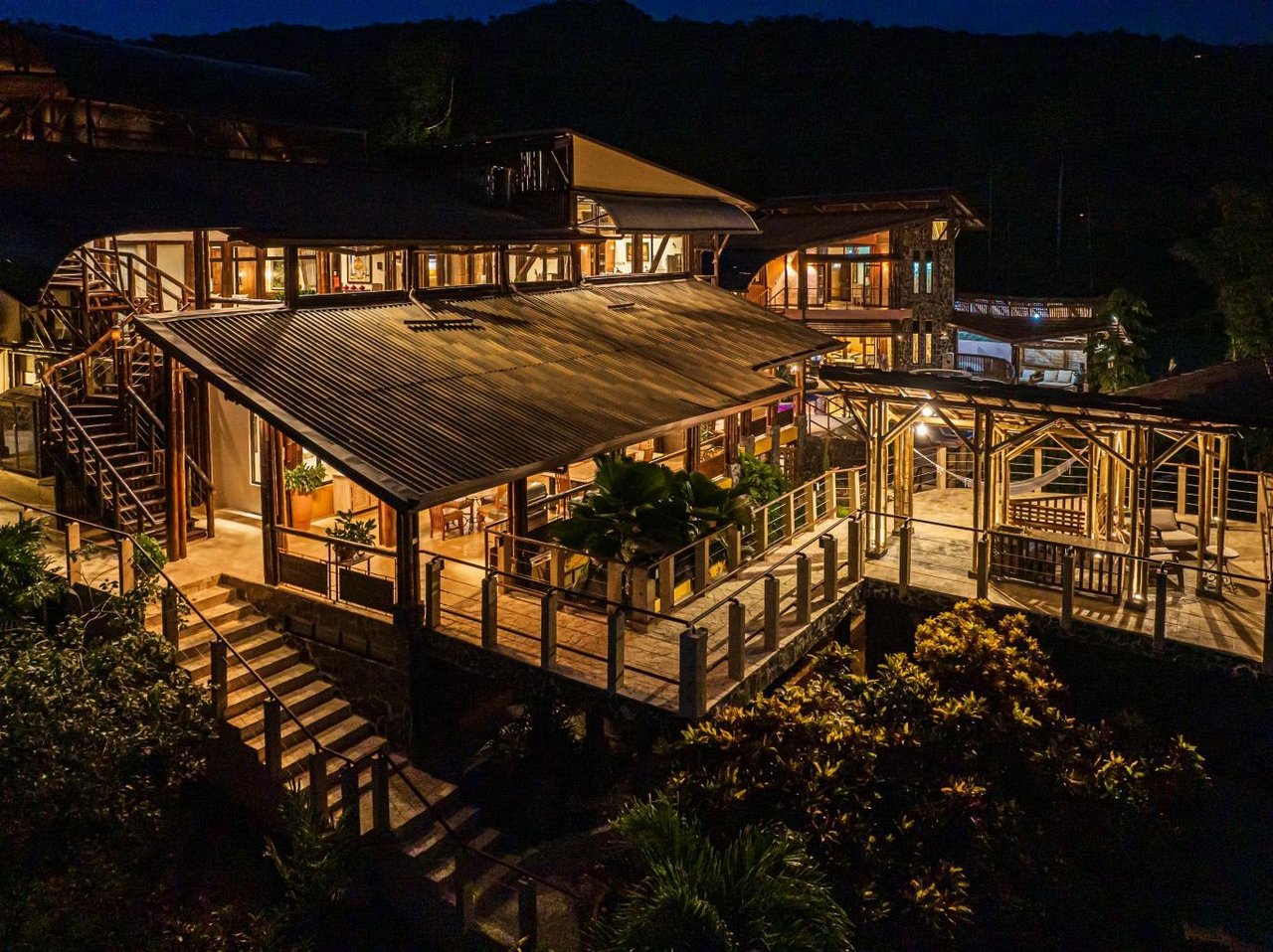 Casa Ramon, Distinguished Tropical Living Near Dominical