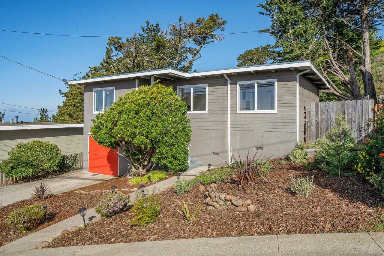 559 Manor DR