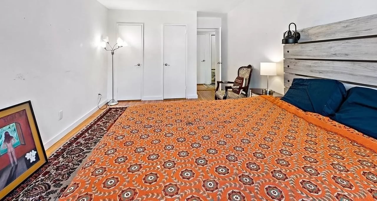 2736 Independence Avenue #2F