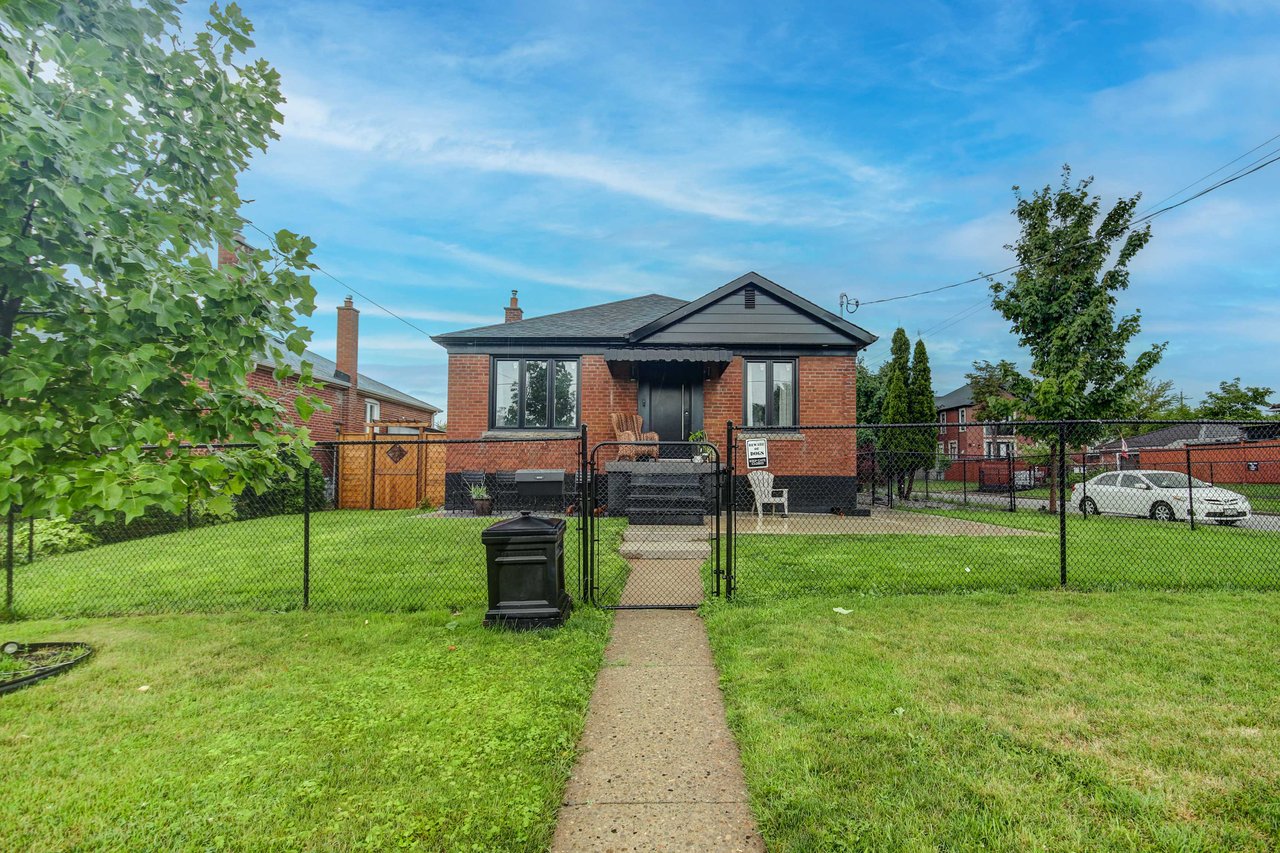 42 Bunnell Cres