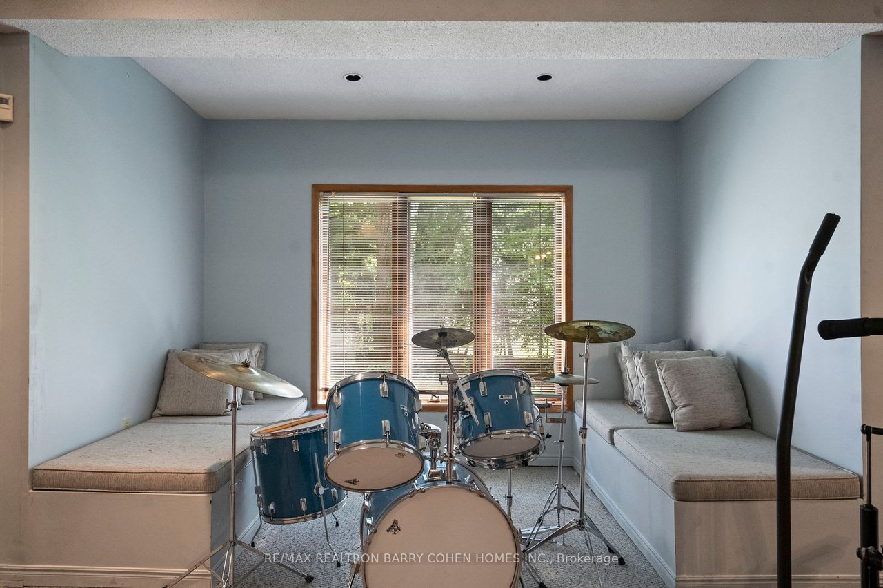 SOLD: Spacious and Superb Family Home