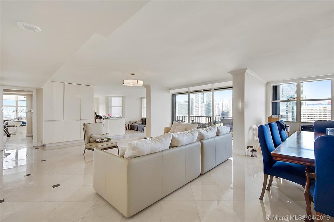 1901 Brickell Ave, #B2409
