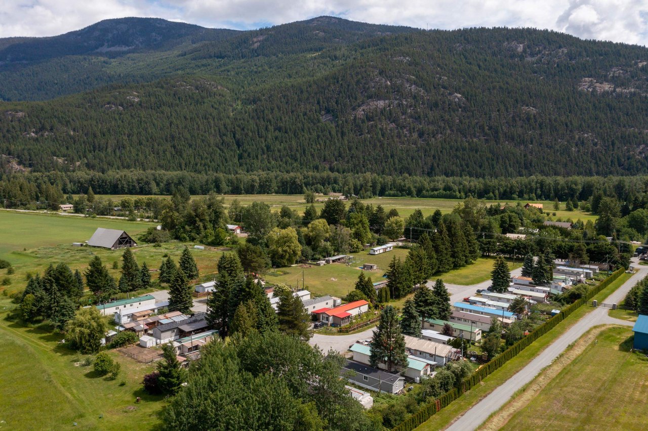 1-7617 Pemberton Meadows Rd