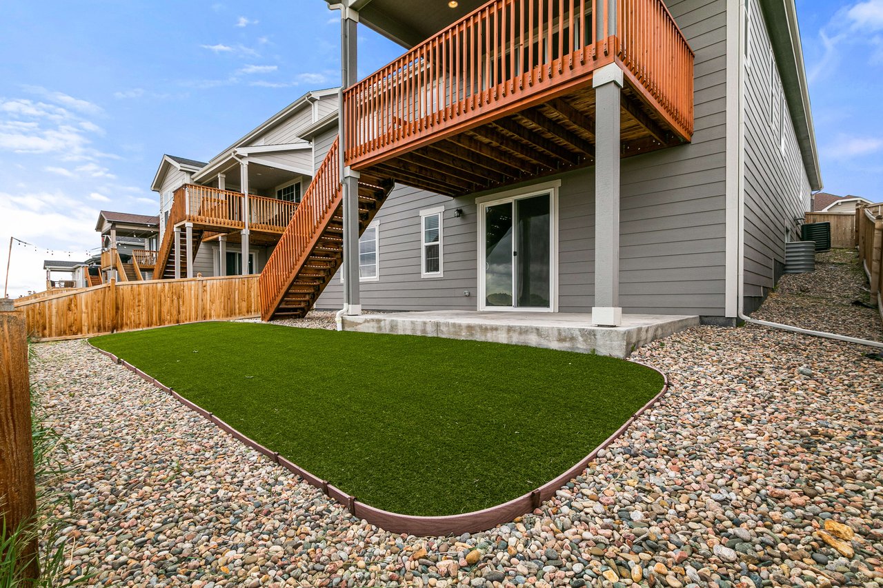 3635 White Rose Loop