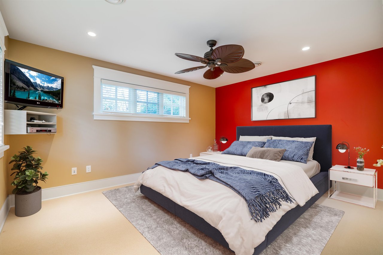 5515 Ocean Pl