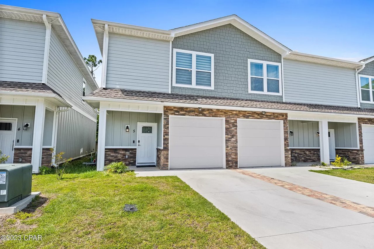 2226 Joan Avenue Unit 5