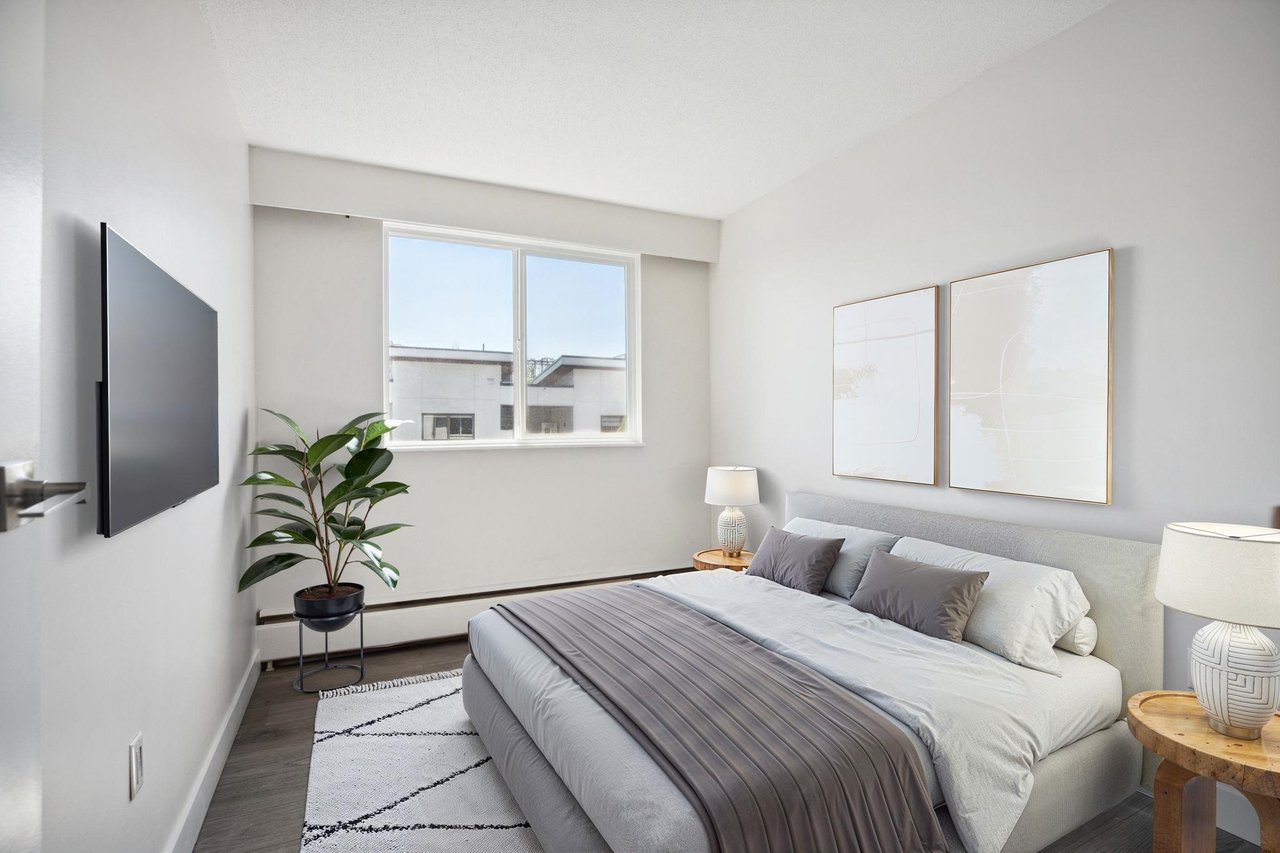 205-371 Ellesmere Avenue, Burnaby
