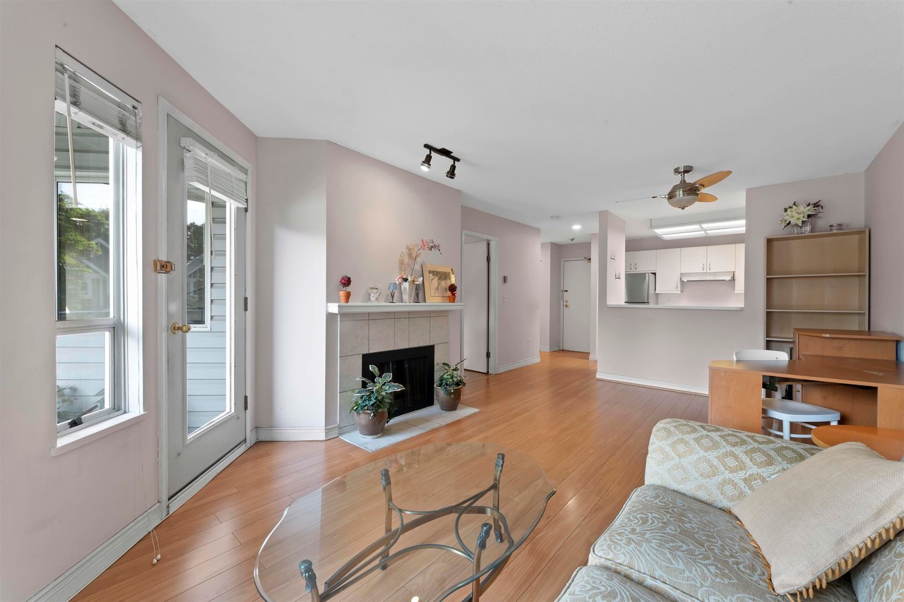 112-7840 Moffatt Rd