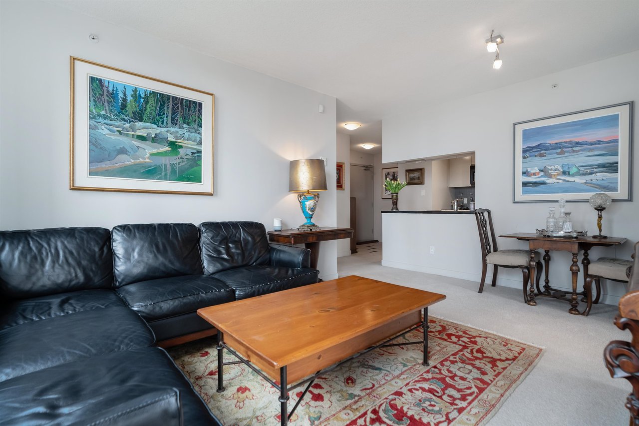 1203-1408 Strathmore Mews