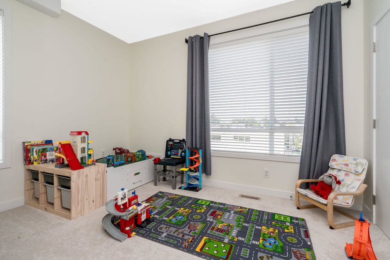 21-19628 55a Avenue, Langley