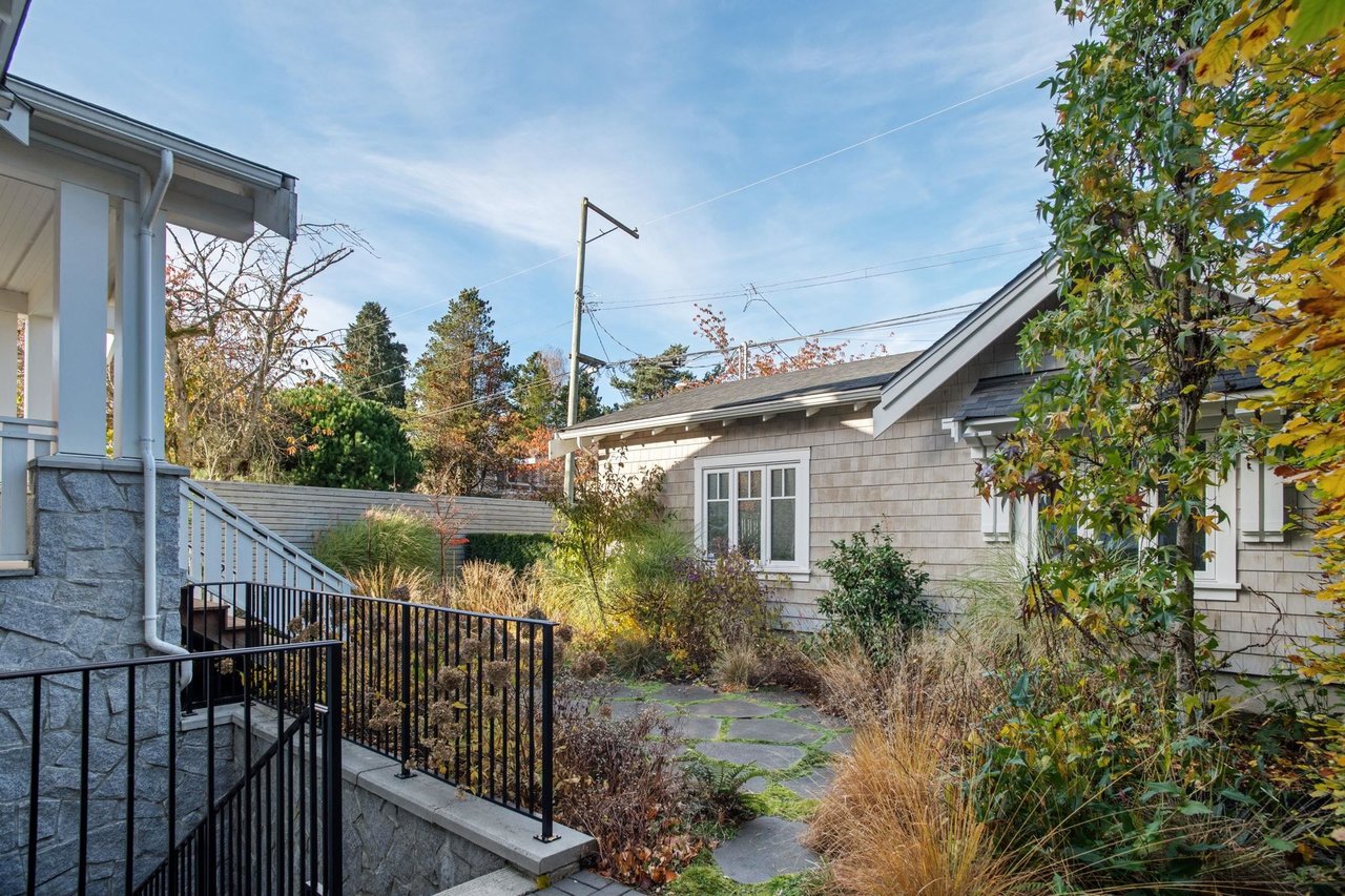 2795 W 37th Ave