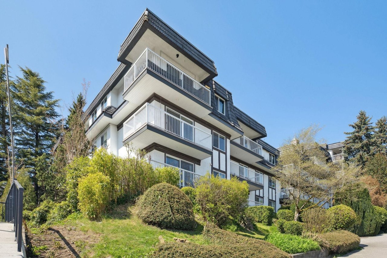 205-371 Ellesmere Avenue, Burnaby