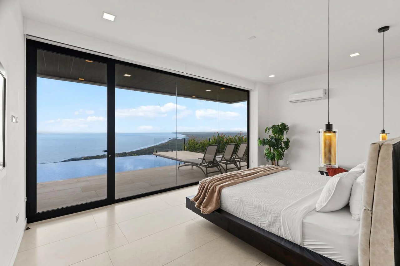 Luxury Ocean View Villa, Jaco, Puntarenas