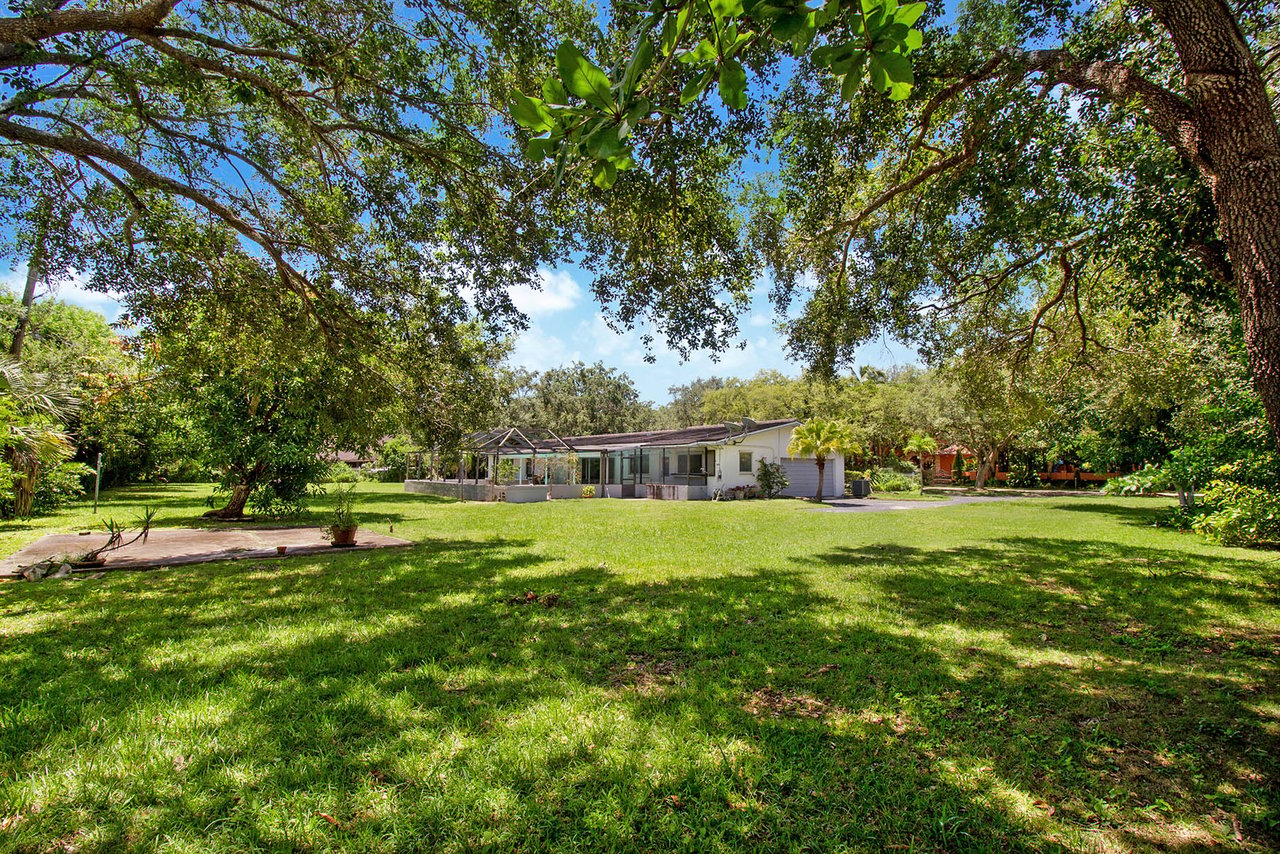 Pinecrest Opportunity for Build or Rennovate