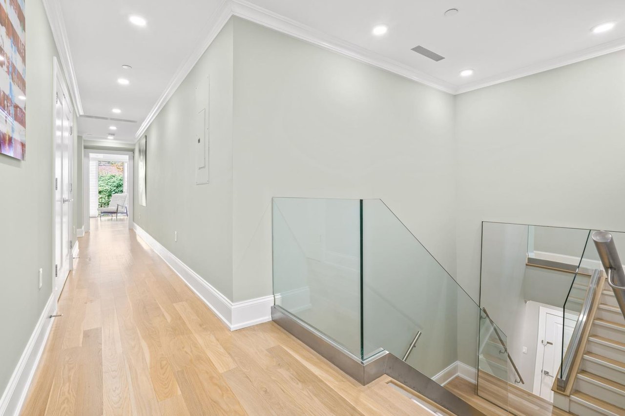 227 East 67th Street, Apt 1