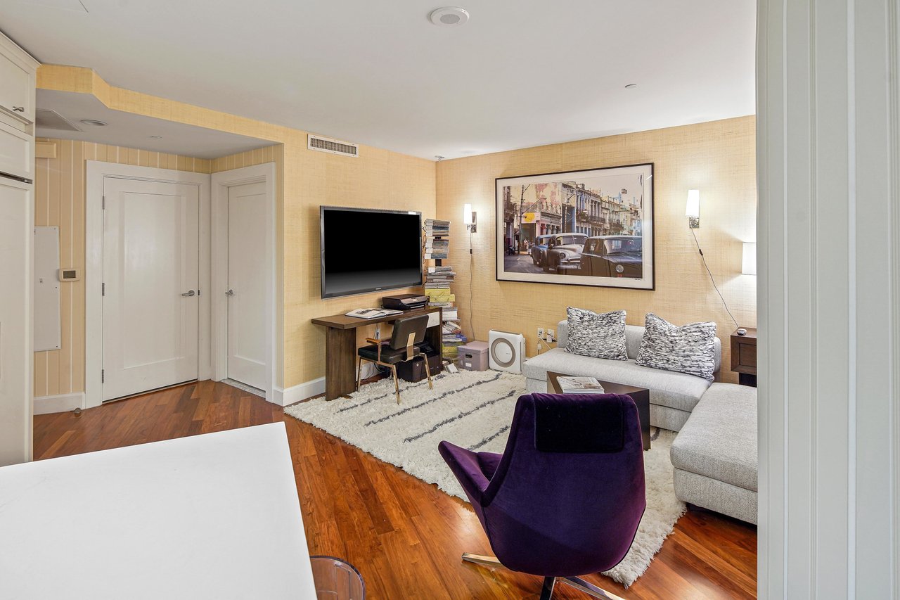 The Century Guest Suite 1