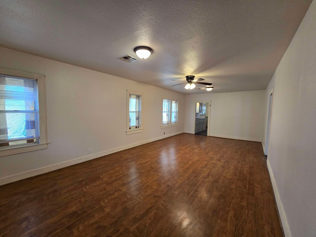 617 N Bonita