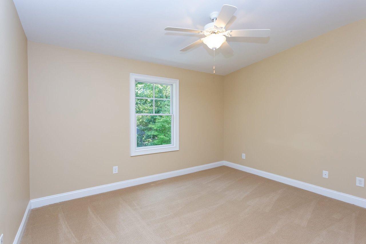 102 Founders Rdg Dr
