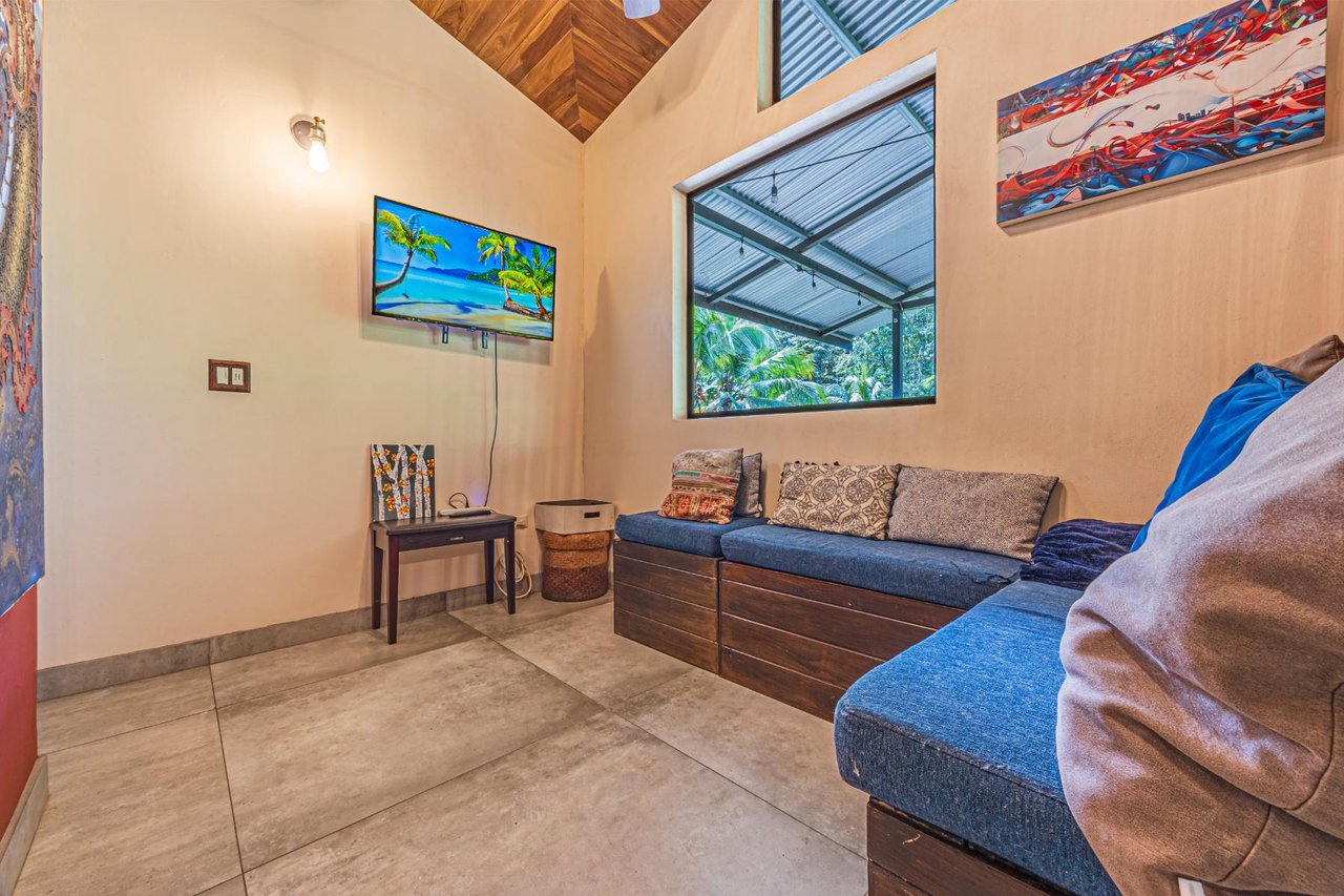 Private Riverfront Jungle Oasis, Ojochal, Puntarenas